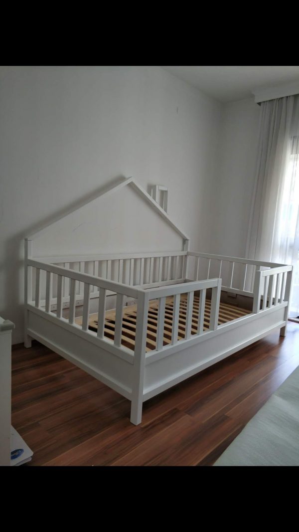 Montessori Yatağı - Yarım Çatılı Model